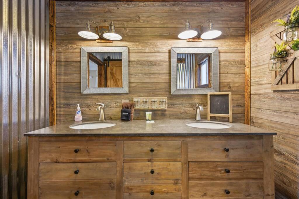 Happy Trails - Cobbly Nob Resort Home Gatlinburg Bagian luar foto