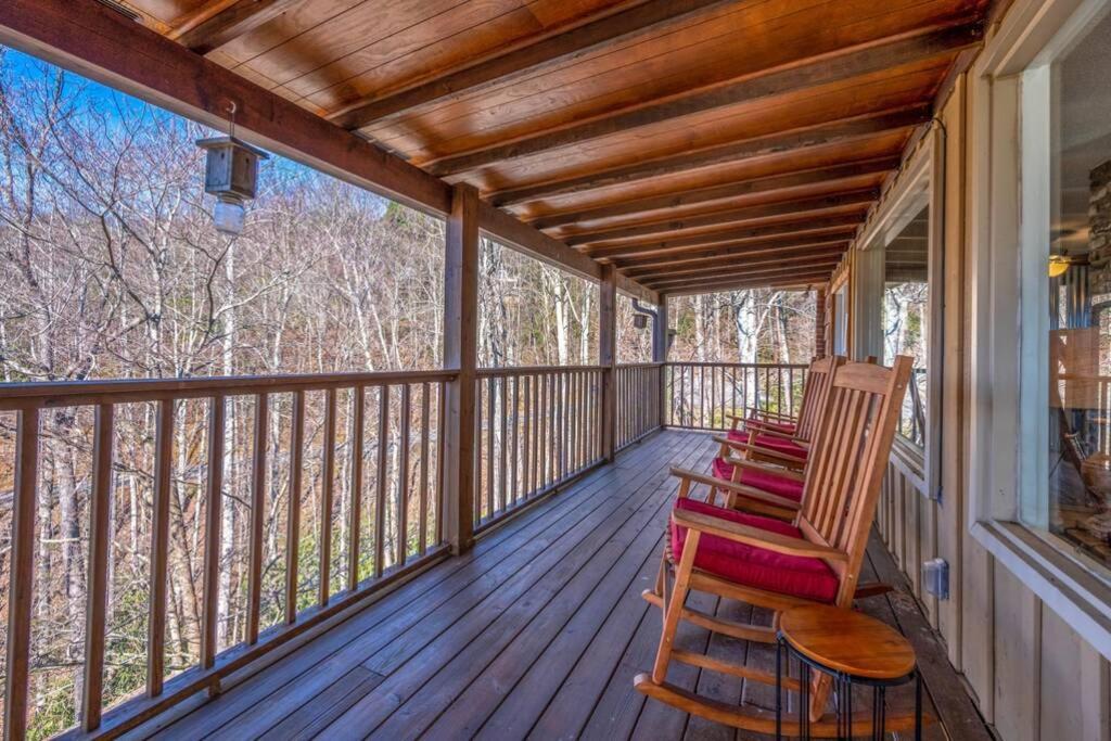 Happy Trails - Cobbly Nob Resort Home Gatlinburg Bagian luar foto