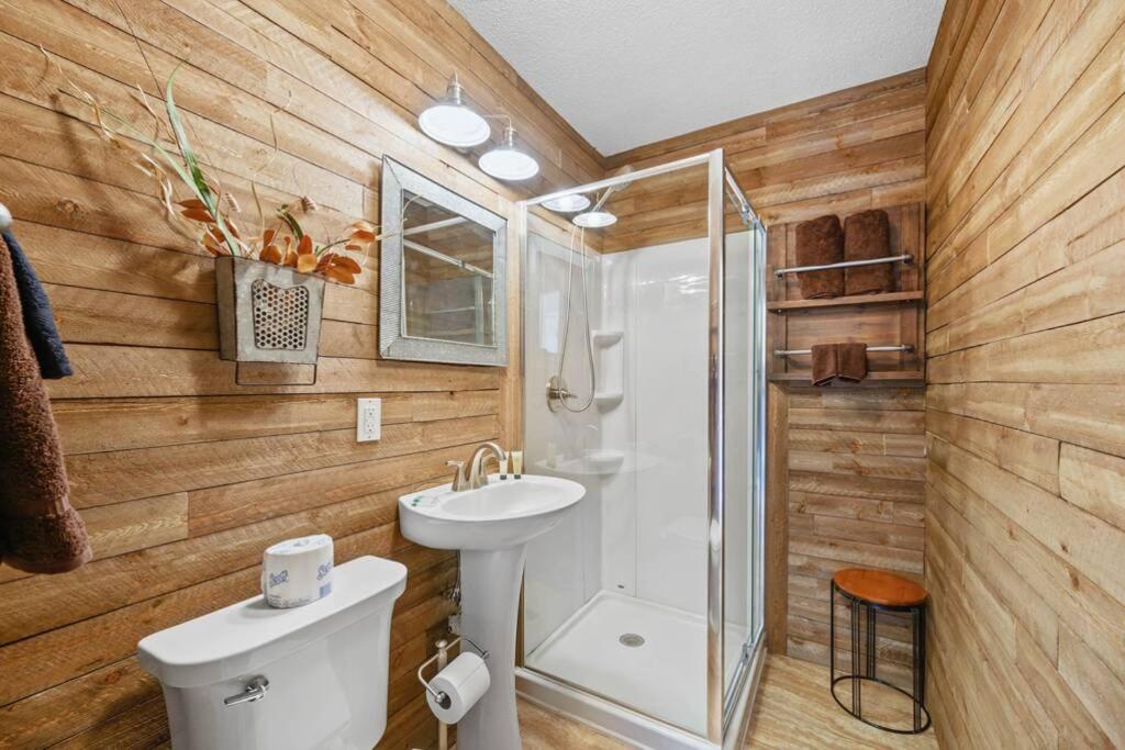 Happy Trails - Cobbly Nob Resort Home Gatlinburg Bagian luar foto
