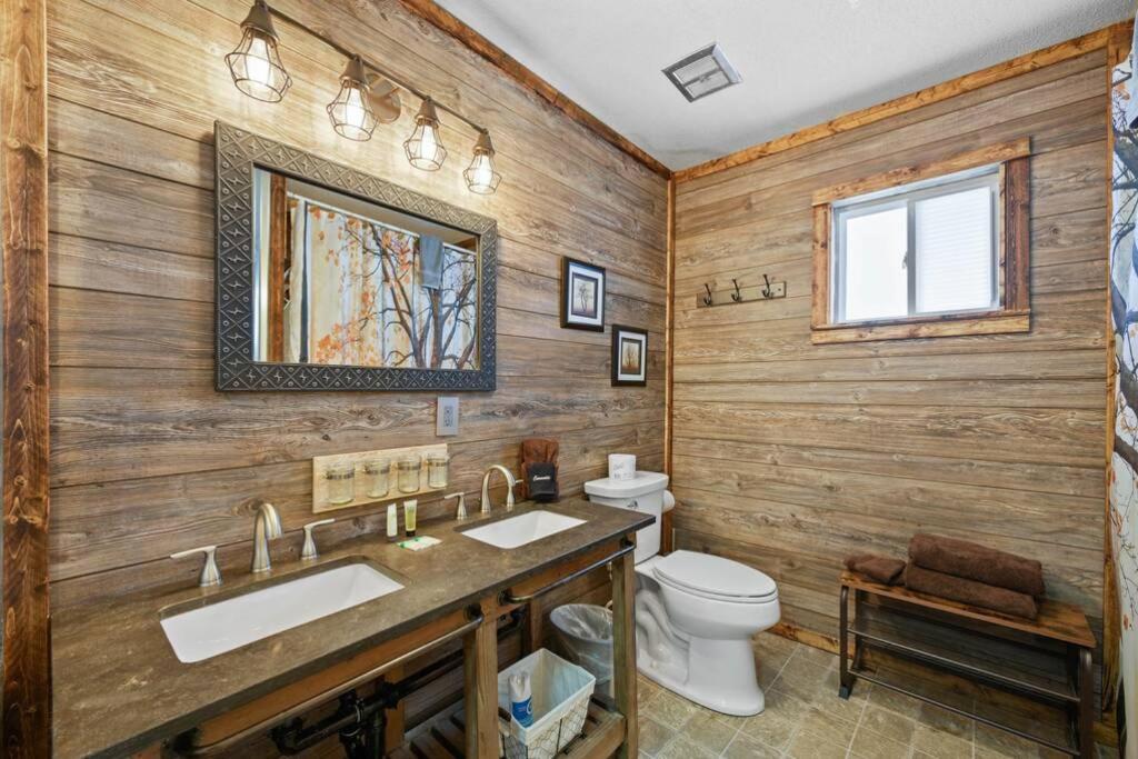 Happy Trails - Cobbly Nob Resort Home Gatlinburg Bagian luar foto