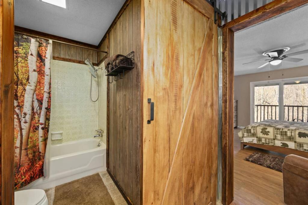 Happy Trails - Cobbly Nob Resort Home Gatlinburg Bagian luar foto